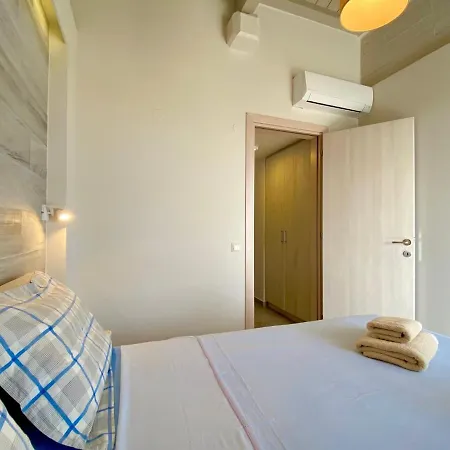 Villa Beach Minivillas With Pool By Dadovillas
