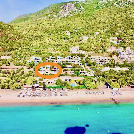 Beach Minivillas With Pool By Dadovillas Barbati